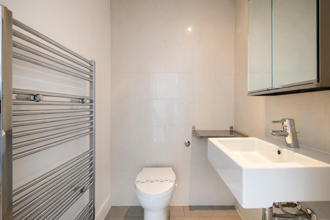 2 Bed Flat In Clapham Common Apartament Londra